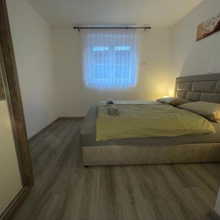 Apartma Dzana Zaga Exterior foto